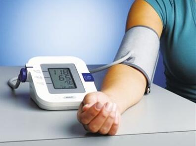 <a href='http://ask.999120.net/list_830_all/index.html' target=_blank>高血压</a>引发<a href='http://ask.999120.net/list_847_all/index.html' target=_blank>心律失常</a>